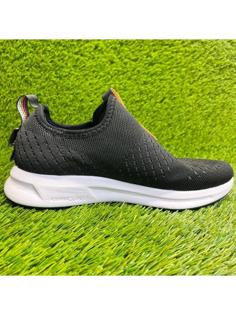 Kuru Atom Womens Size 6.5 Black White Athletic Walking Slip On Shoes Sneakers